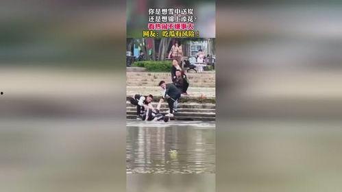 吃瓜群众公路视频,吃瓜群众捕捉的瞬间精彩瞬间