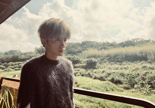 薛之谦最近吃瓜群众